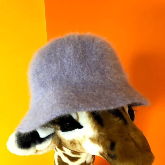 Hat - Picture 3 of 4